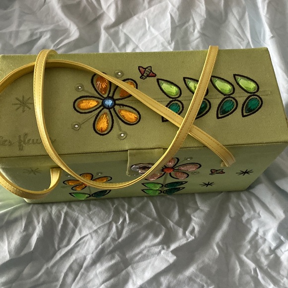 Jeannie Lottie green purse - Picture 2 of 10